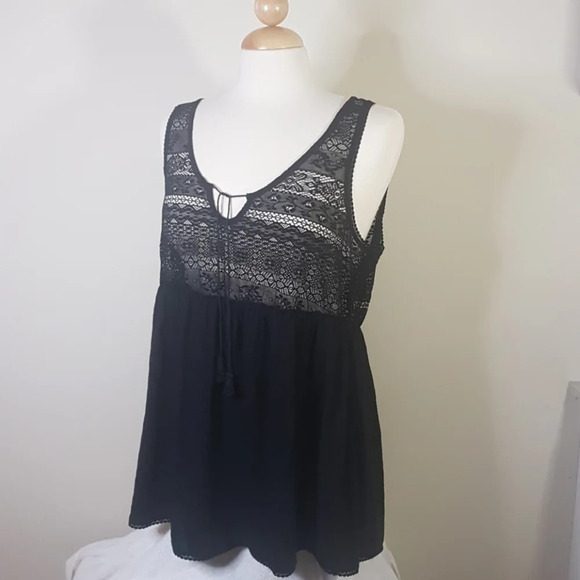Torrid sleeveless  lace sheer babydoll top/coverup - Picture 1 of 8